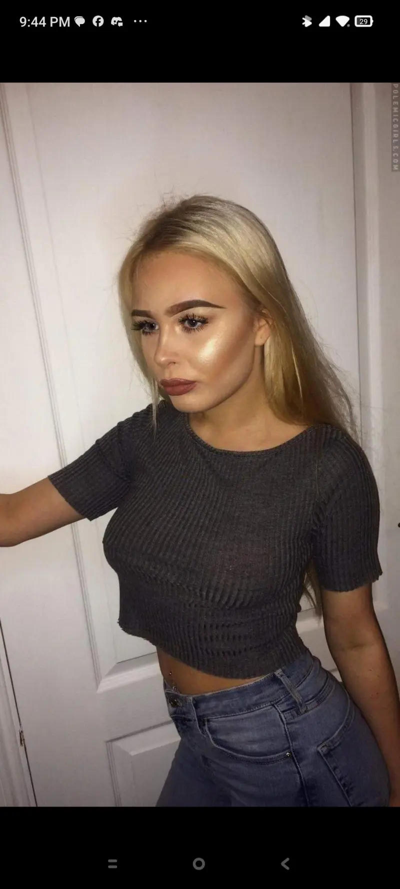 javocibe (18) female from CA - sexting partner