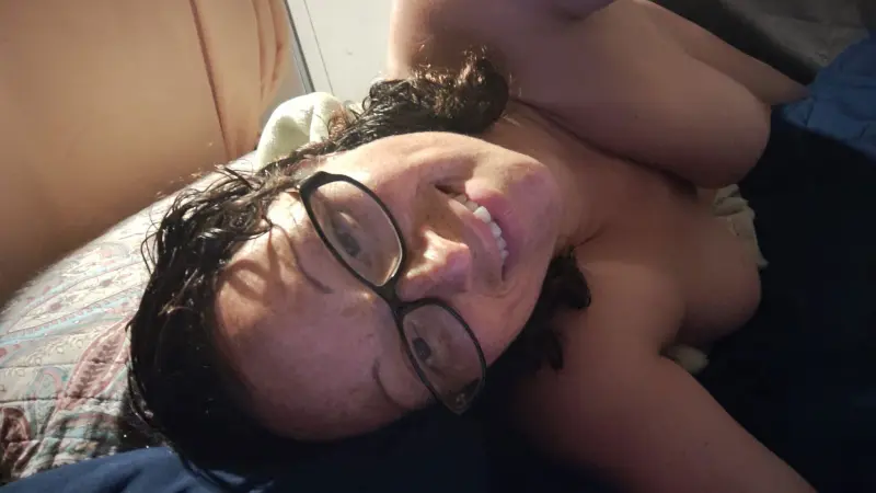 jayana3 (37) female from GB - sexting partner