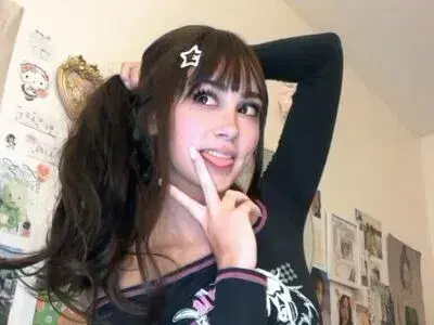 jederec200 (18) female from GB - sexting partner