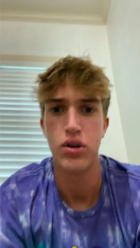 jeffloveswomen (18) male from US - sexting partner