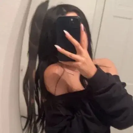 jelykava (18) female from US - sexting partner