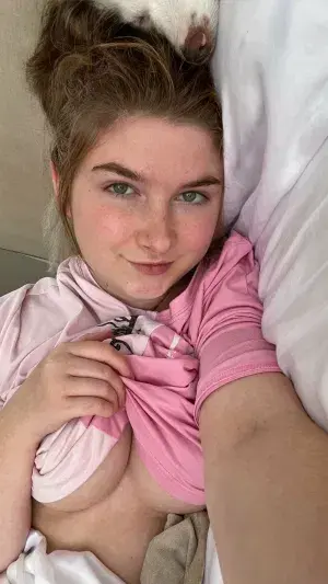 jemoxe2896 (25) female from GB - sexting partner