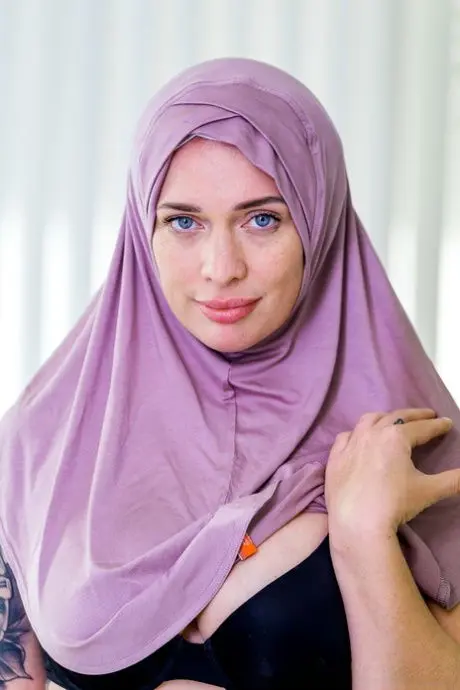 jeregil388 (18) female from BE - sexting partner