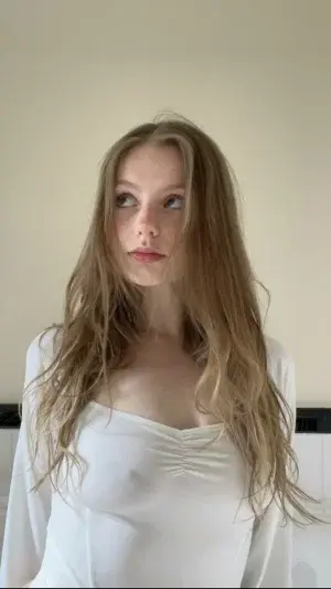 jesjerrr (18) female from US - sexting partner