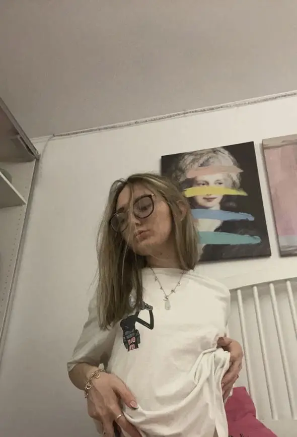 jiboyo (18) female from US - sexting partner