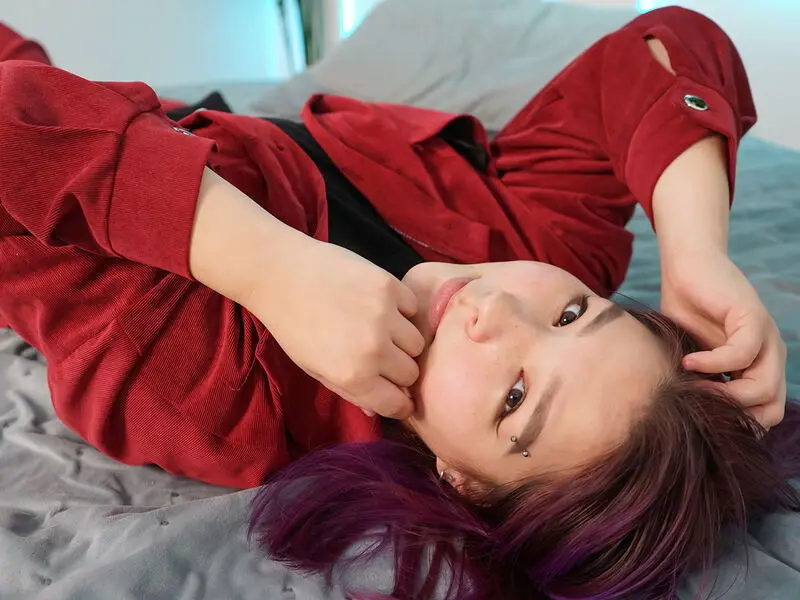 jihimi (18) female from US - sexting partner