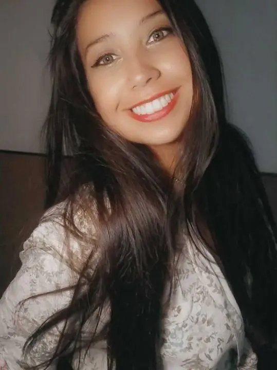 johoje (18) female from US - sexting partner