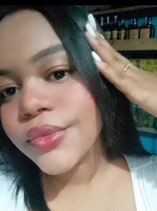 jojelagi (18) female from US - sexting partner