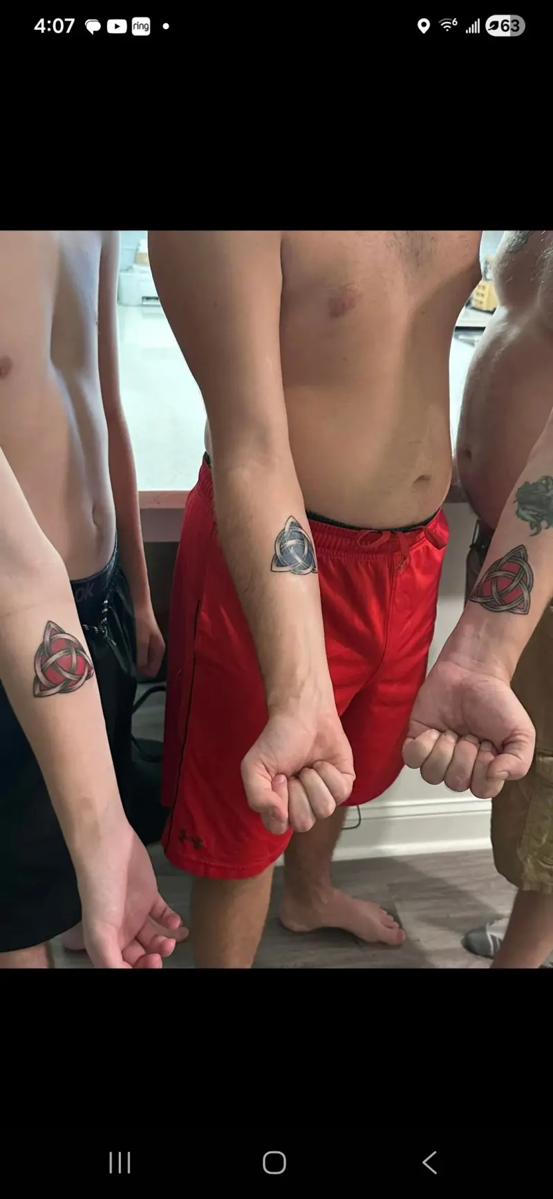 jrocktyler (18) male from US - sexting partner