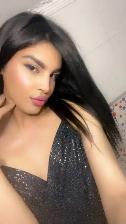 julianpintura464 (18) female from US - sexting partner