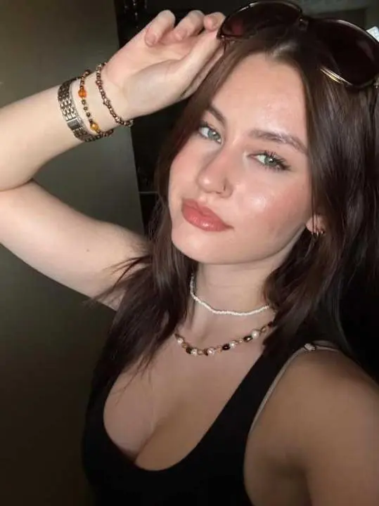 jyxulile (18) female from AT - sexting partner