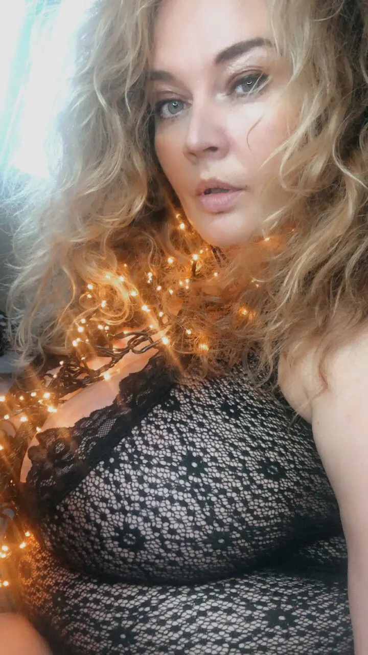 jyzogysu (18) female from US - sexting partner