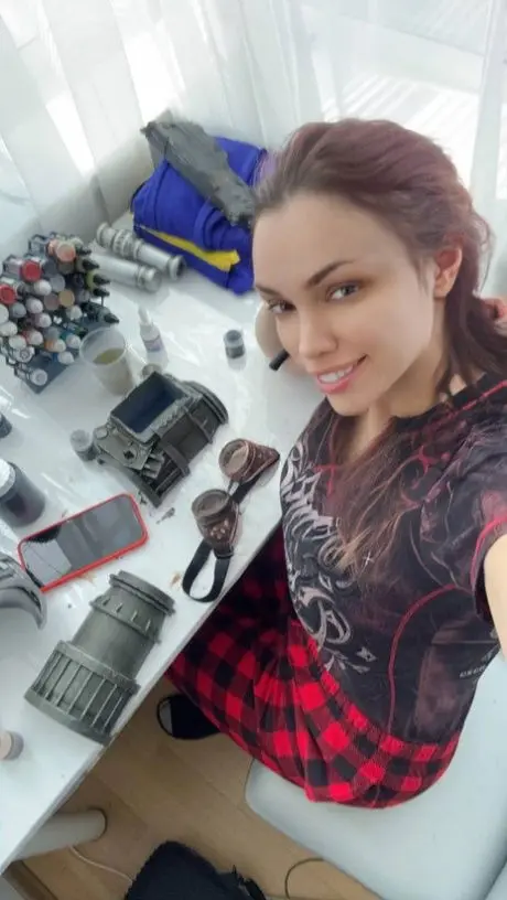 kadixi3469 (21) female from AU - sexting partner