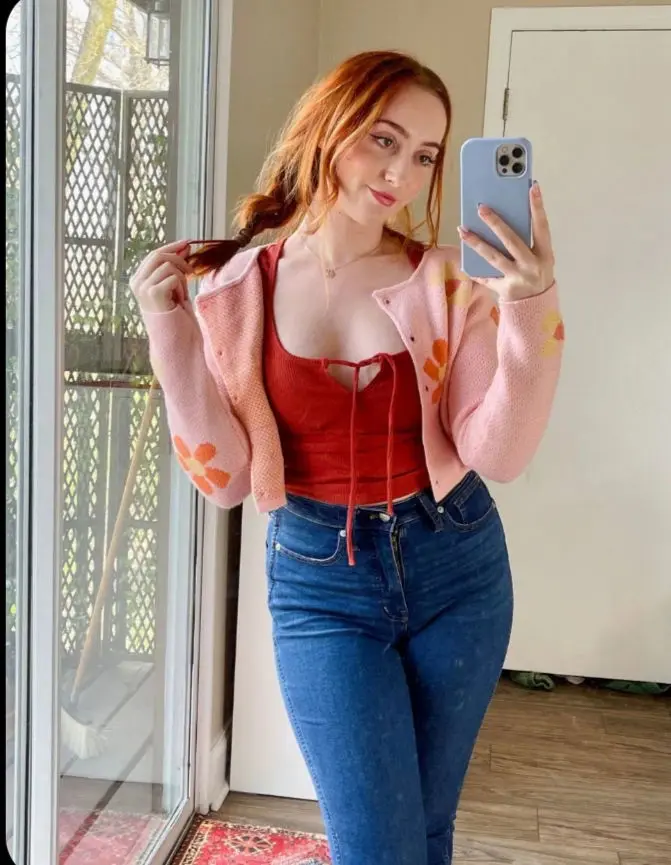 kalofic800 (18) female from AR - sexting partner