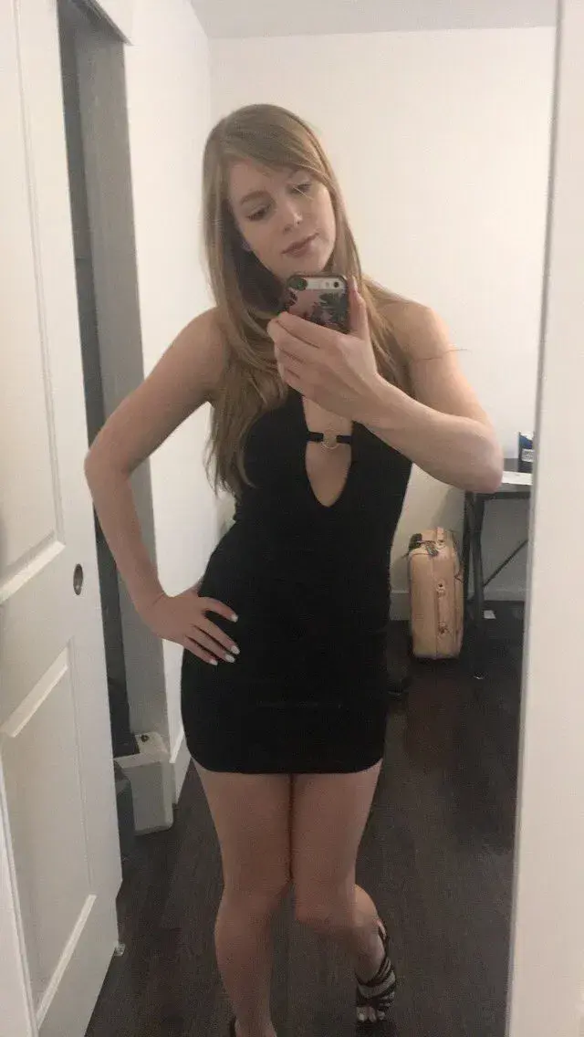 katay38680 (18) female from GB - sexting partner