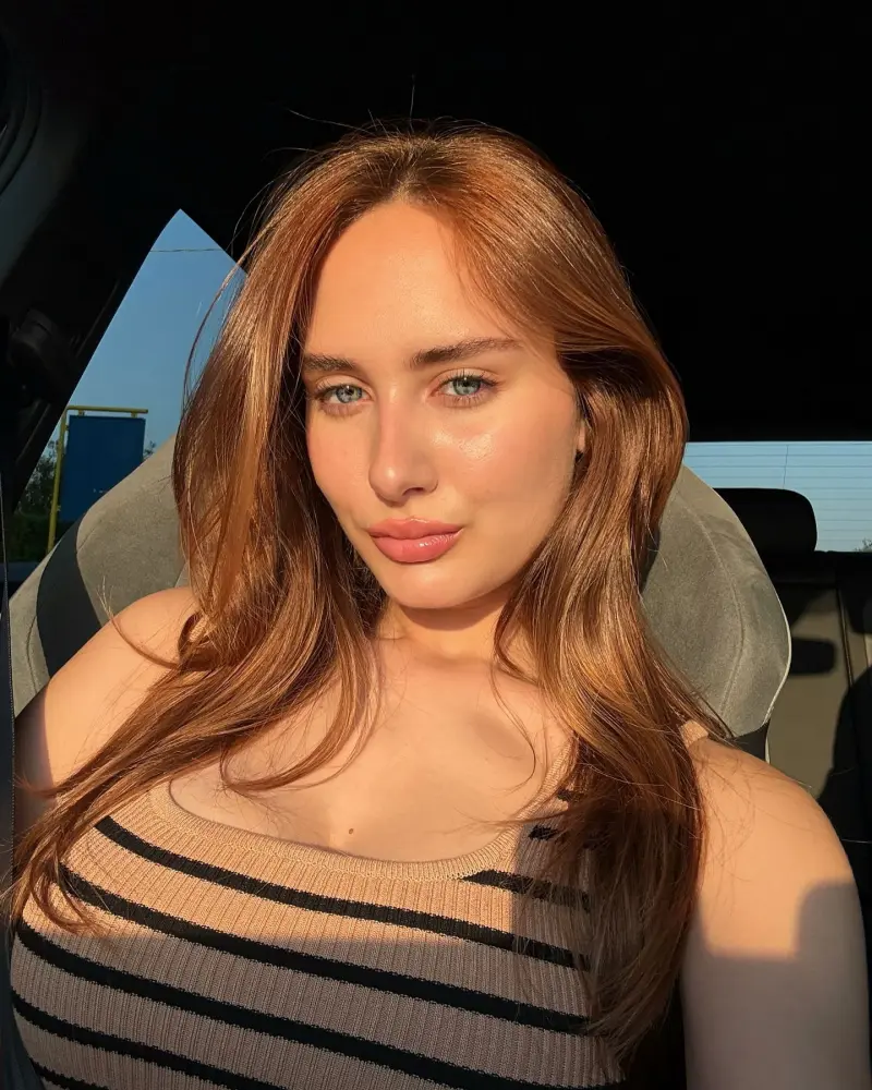 kate___ (18) female from US - sexting partner