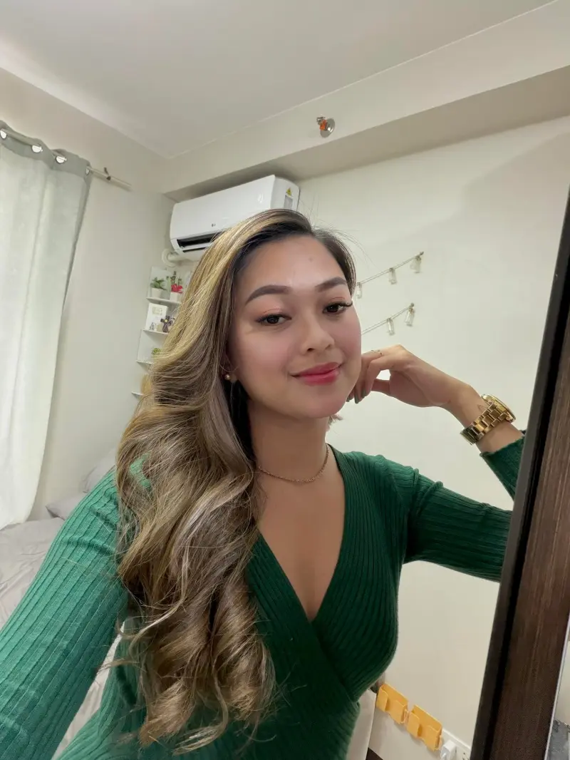 kaxit49786 (18) female from UA - sexting partner