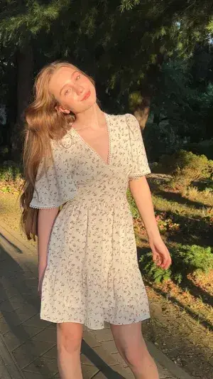 kefixis258 (18) female from FI - sexting partner