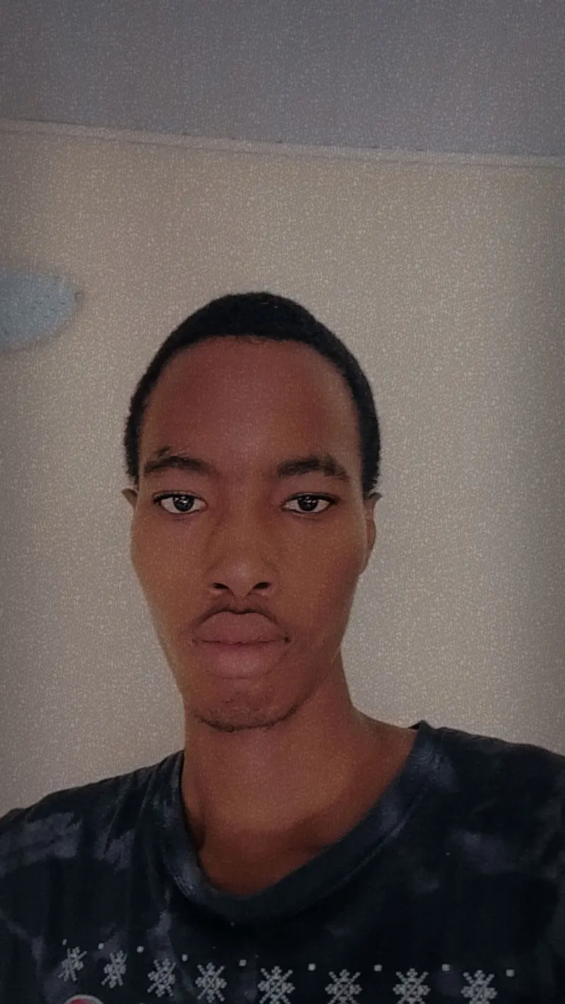 kehindealfred13 (18) male from NG - sexting partner