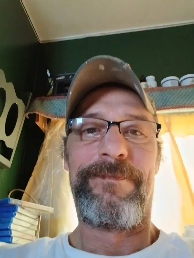 keithcfuller72 (53) male from US - sexting partner