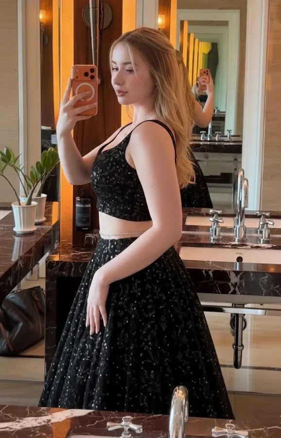 kejeb54629 (18) female from GB - sexting partner