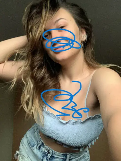 kellyhorny72 (26) female from US - sexting partner