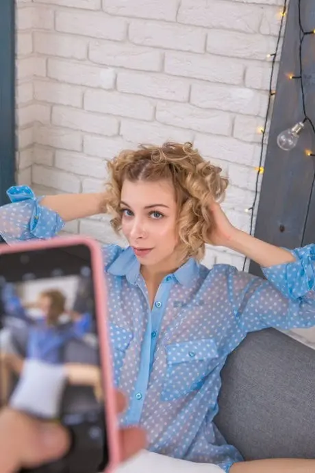 kemosef115 (20) female from GB - sexting partner