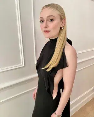 kepere6341 (23) female from IT - sexting partner