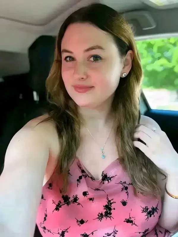 kihone7701 (18) female from GB - sexting partner