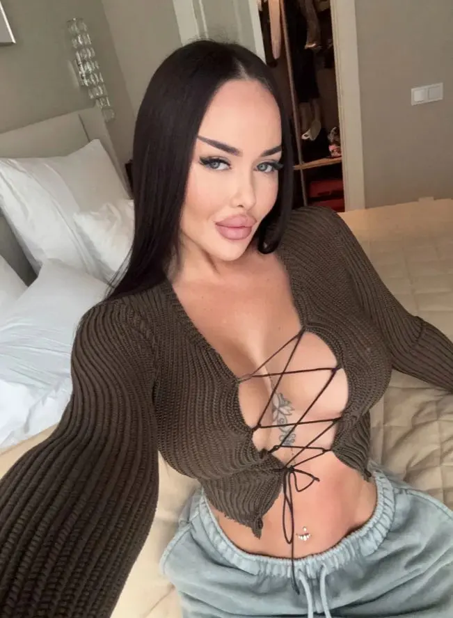 kisocem (18) female from US - sexting partner