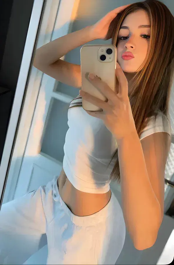 kitecas429 (18) female from CH - sexting partner