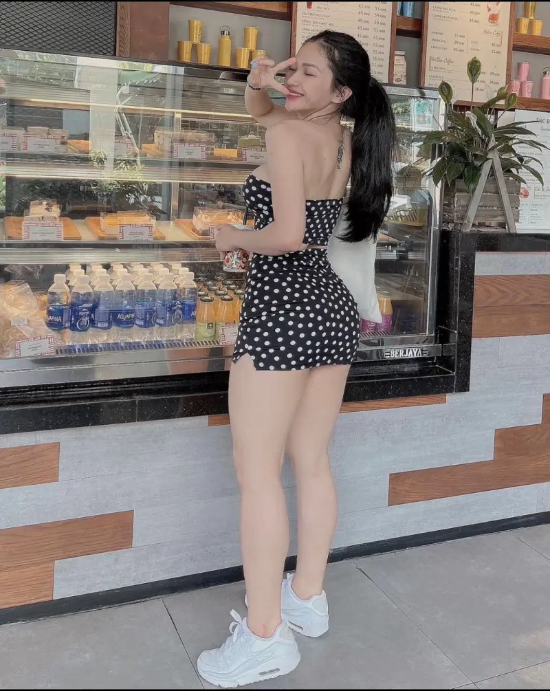 kittw124 (18) female from US - sexting partner