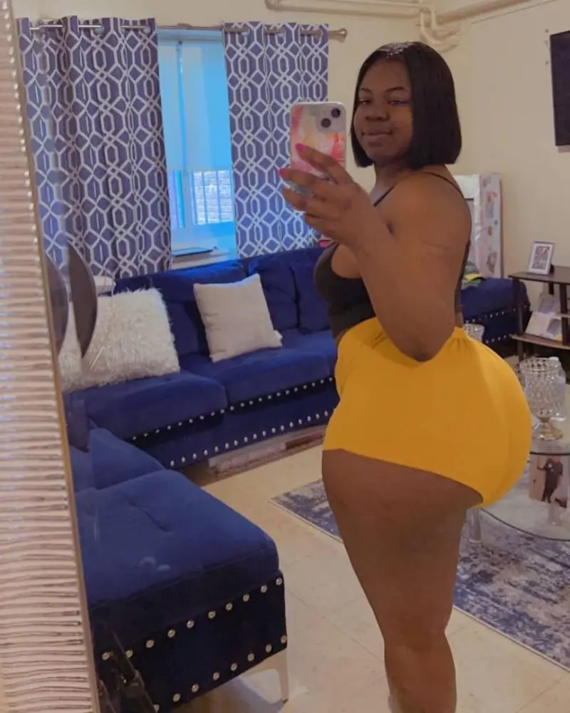 kkhhjjhh0 (18) female from US - sexting partner