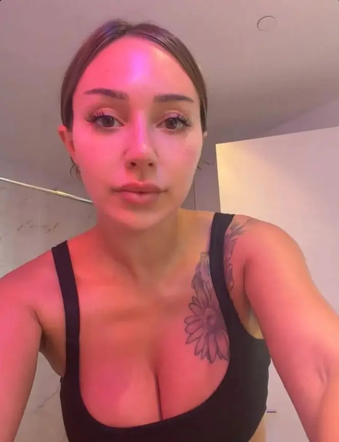 klanpdbi (18) female from US - sexting partner