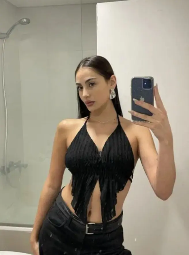 klvulrrb (18) female from GB - sexting partner