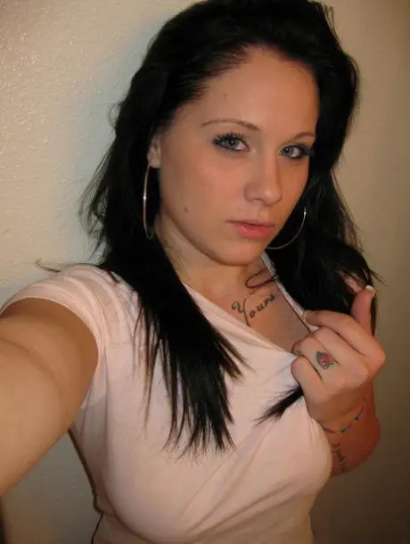 kogoxi6719 (18) female from GB - sexting partner