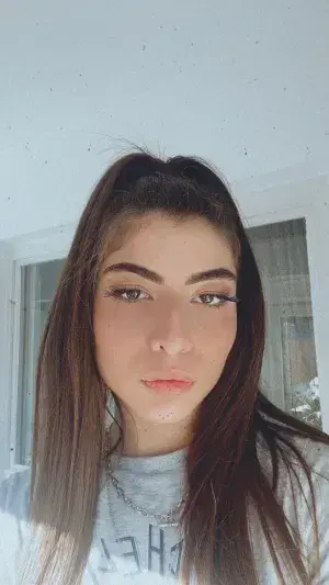 kokexa3799 (24) female from US - sexting partner