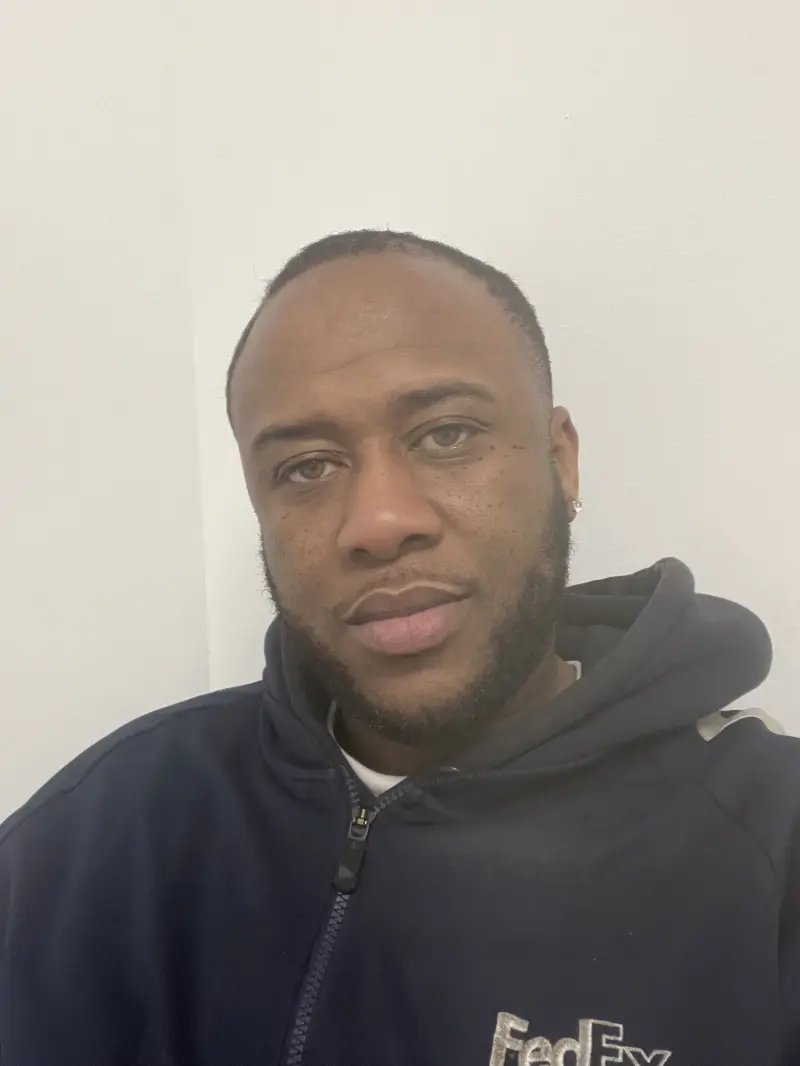 kpitts072 (18) male from US - sexting partner