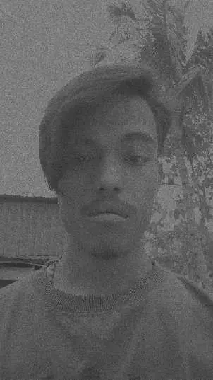 kylie1011 (18) male from IN - sexting partner