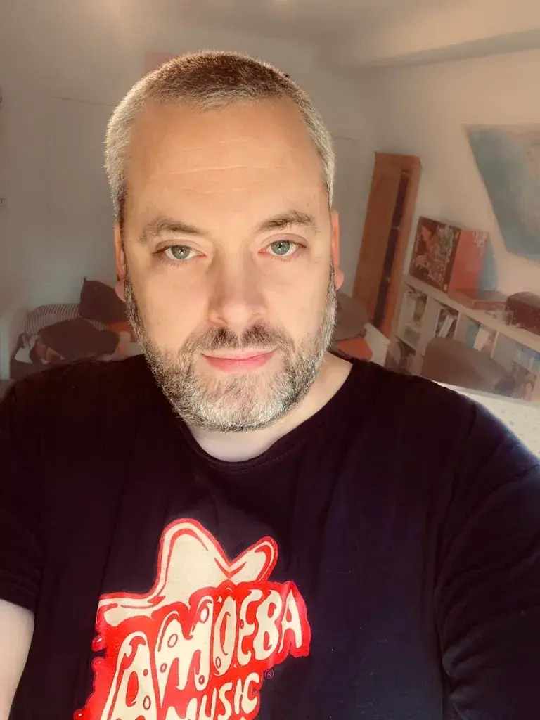 label60 (18) male from BE - sexting partner