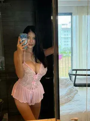 laveboc396 (19) female from DE - sexting partner