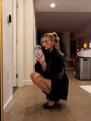 layif63423 (18) female from GB - sexting partner