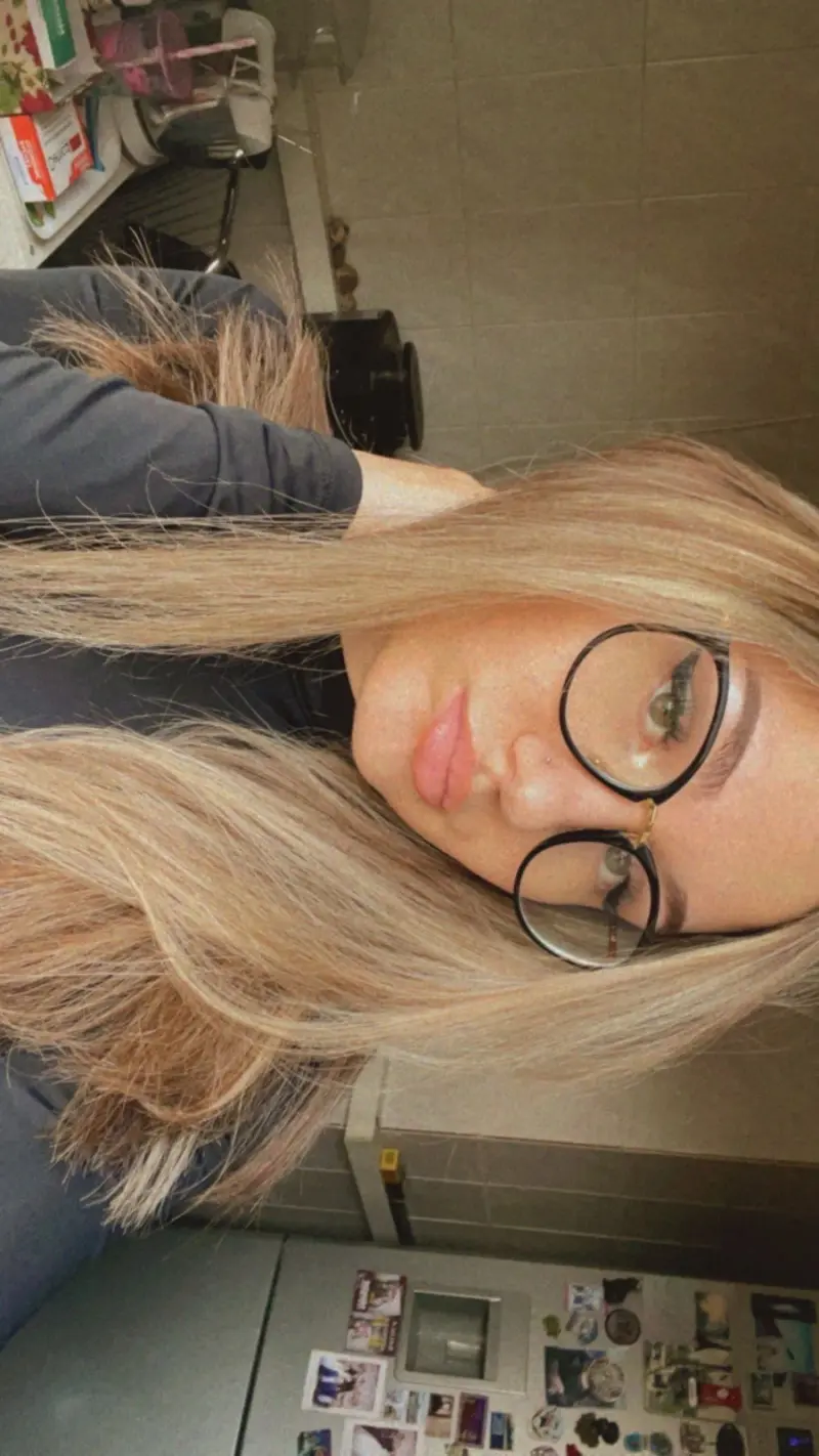 lekkkki (20) female from DE - sexting partner