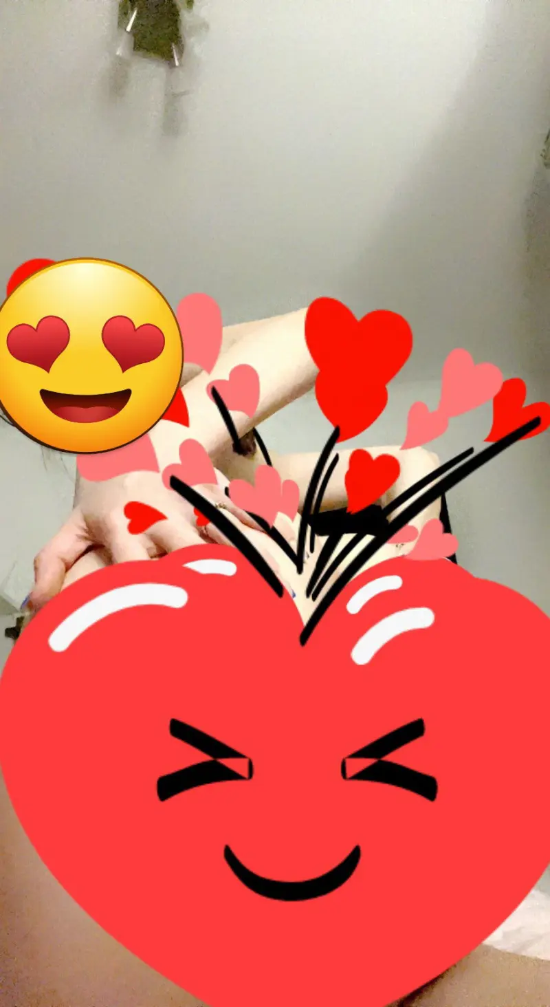 lidimac121 (18) female from BE - sexting partner