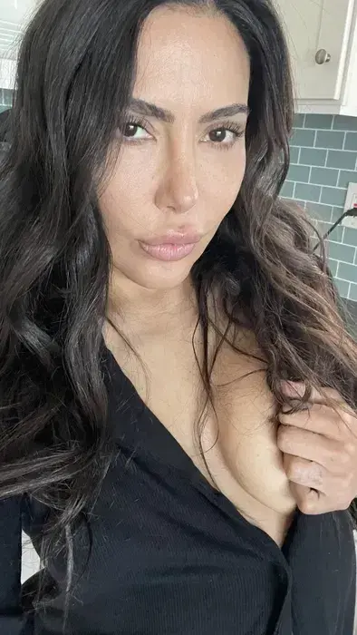 ligewoh125 (18) female from AU - sexting partner