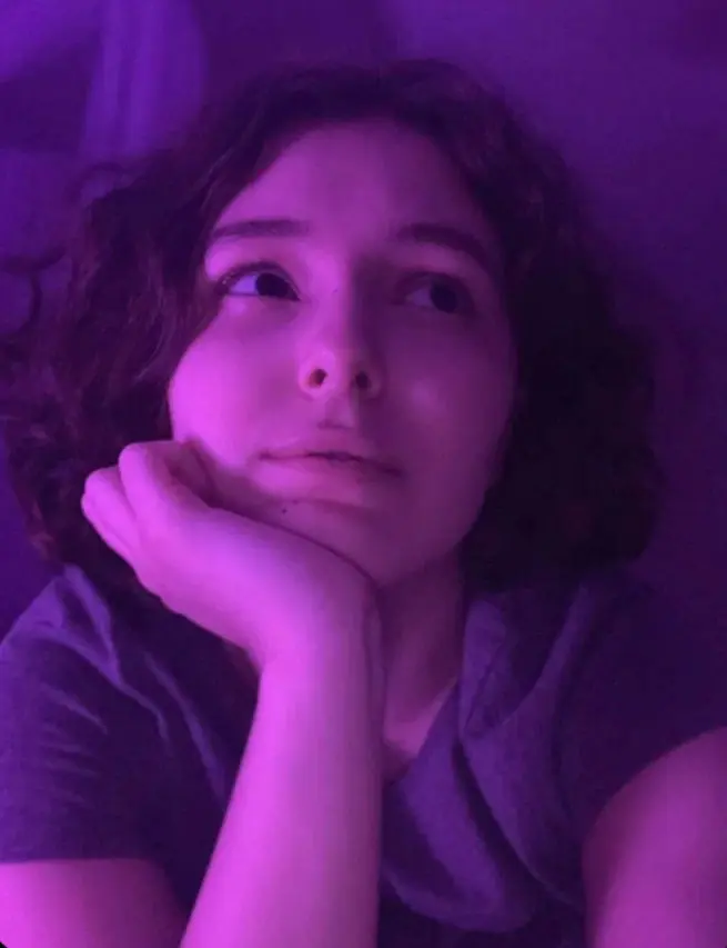 ligivek (18) female from US - sexting partner