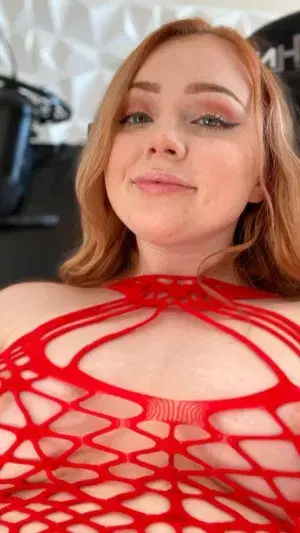 lisof60927 (23) female from ZA - sexting partner