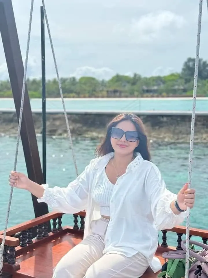 lisopkop (18) female from US - sexting partner