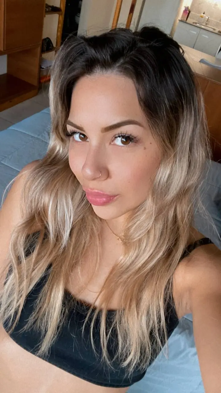 litor54493 (18) female from CA - sexting partner