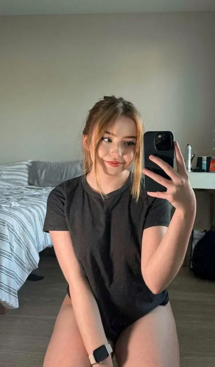 liwopiy872 (18) female from CA - sexting partner